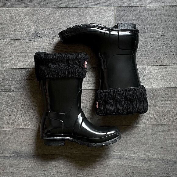 Hunter, Gloss-Black, Women’s Original Short Boot (Size 6) & 2 Pair of Boot Socks - Picture 6 of 16
